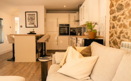 The Penthouse, 12 Pedvin St